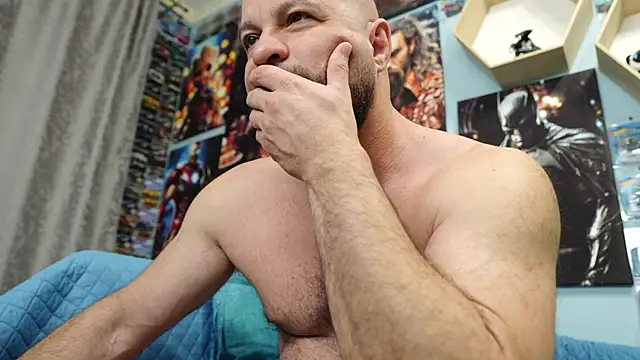 Snapshot of Muscle_Bear chatting on 31, 10, 2025 Muscle Bear online show from 31, 10, 2025