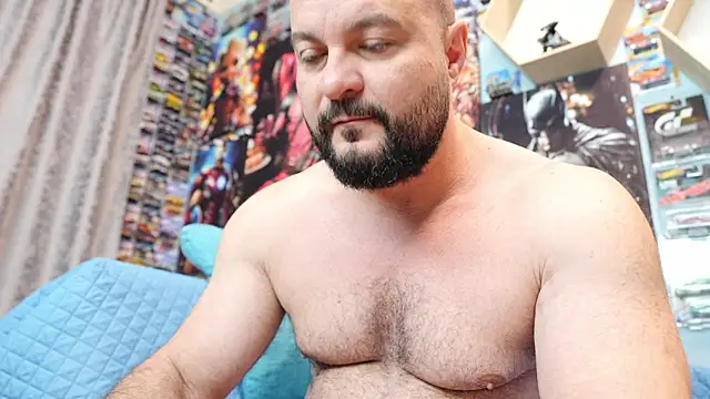 Snapshot of Muscle_Bear chatting on 1, 12, 2025 Muscle Bear online show from 1, 12, 2025
