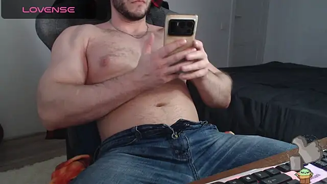 Snapshot of big1one1guy chatting on 29, 1, 2025 big1one1guy online show from 29, 1, 2025