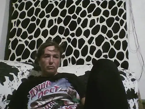 Snapshot of CathySuns chatting on 24, 10, 2025 CathySuns online show from 24, 10, 2025