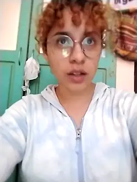 Snapshot of EmmaMelissa0521 chatting on 31, 10, 2025 EmmaMelissa0521 online show from 31, 10, 2025