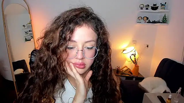 Cassandra Caiin online show from 28, 2, 2026