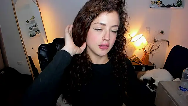 Cassandra Caiin online show from 13, 3, 2026