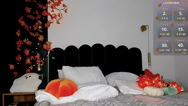 Snapshot of BondGirll chatting on 24, 10, 2025 BondGirll online show from 24, 10, 2025