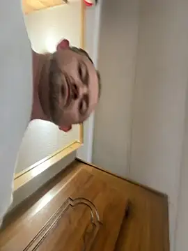 Snapshot of smokeymt420 chatting on 4, 11, 2025 smokeymt420 online show from 4, 11, 2025