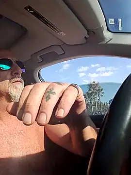 Yankeedave420 online show from 3, 3, 2025