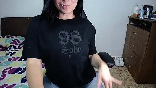 Snapshot of alexa_milsf chatting on 13, 3, 2025 alexa milsf online show from 13, 3, 2025