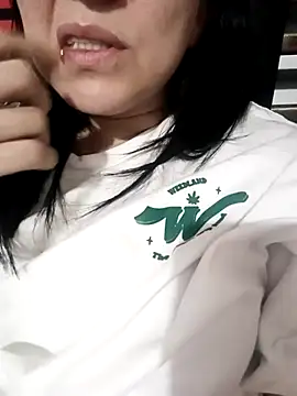 Snapshot of alexa_milsf chatting on 17, 3, 2025 alexa milsf online show from 17, 3, 2025