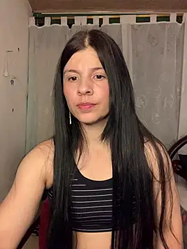 Snapshot of Estefani_32 chatting on 13, 6, 2026 Estefani 32 online show from 13, 6, 2026