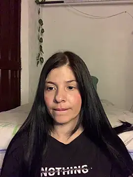 Snapshot of Estefani_32 chatting on 18, 6, 2026 Estefani 32 online show from 18, 6, 2026