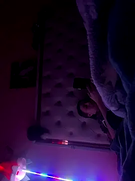 Flossy Vettie online show from 4, 10, 2025