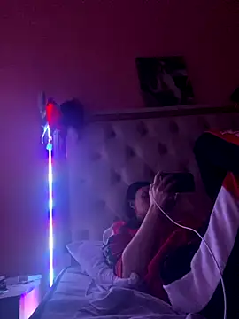 Flossy Vettie online show from 19, 11, 2025