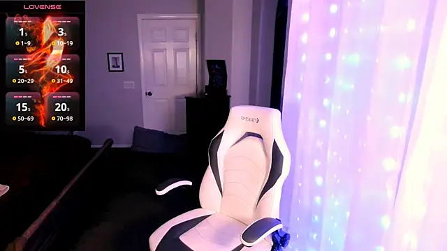 britteebee online show from 6, 10, 2025