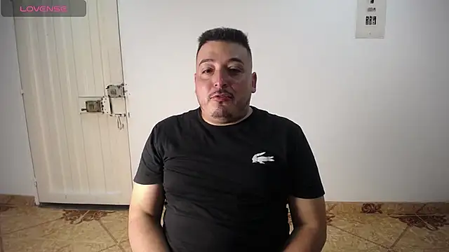 Snapshot of antonycruz chatting on 10, 6, 2026 antonycruz online show from 10, 6, 2026