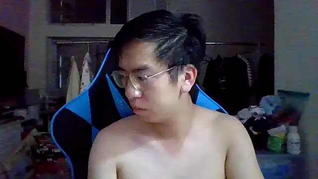 Snapshot of charlie_xdd chatting on 11, 3, 2025 charlie xdd online show from 11, 3, 2025