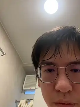 Snapshot of charlie_xdd chatting on 15, 3, 2025 charlie xdd online show from 15, 3, 2025