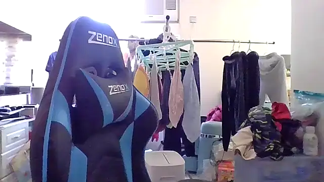 Snapshot of charlie_xdd chatting on 16, 3, 2025 charlie xdd online show from 16, 3, 2025