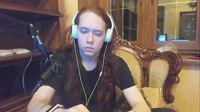 DavisKinky online show from 8, 3, 2025