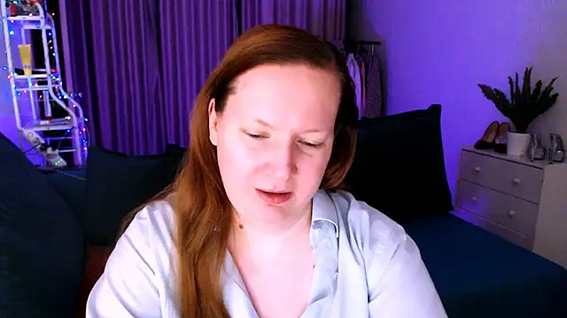 Snapshot of GoddessLara chatting on 29, 12, 2024 GoddessLara online show from 29, 12, 2024