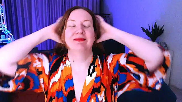 Snapshot of GoddessLara chatting on 17, 1, 2025 GoddessLara online show from 17, 1, 2025