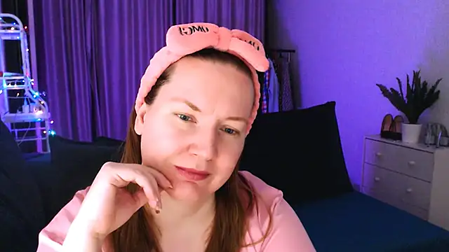 Snapshot of GoddessLara chatting on 30, 1, 2025 GoddessLara online show from 30, 1, 2025