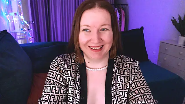 Snapshot of GoddessLara chatting on 21, 2, 2025 GoddessLara online show from 21, 2, 2025
