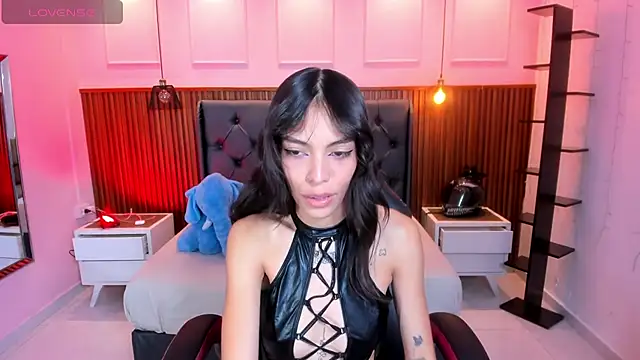 AMELIELEONE online show from 16, 9, 2025