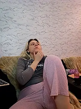 ScarletCallings420 online show from 17, 1, 2026