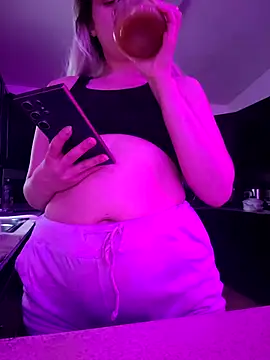 ScarletCallings420 online show from 5, 4, 2026