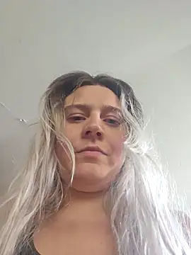 ScarletCallings420 online show from 23, 6, 2026