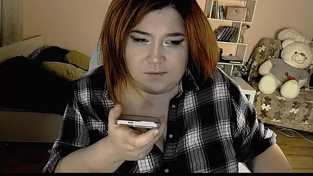 Snapshot of Vi-Vixen chatting on 12, 12, 2024 Vi-Vixen online show from 12, 12, 2024