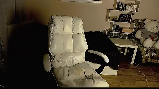 Snapshot of Vi-Vixen chatting on 8, 2, 2025 Vi-Vixen online show from 8, 2, 2025