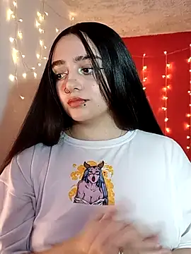 IvonneT online show from 15, 2, 2025