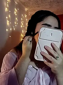 IvonneT online show from 2, 3, 2025