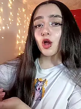 IvonneT online show from 9, 3, 2025