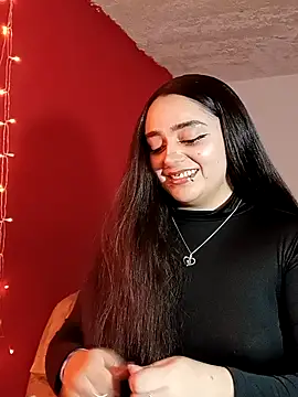 IvonneT online show from 28, 9, 2025