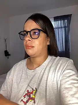 Snapshot of trianawhite chatting on 14, 12, 2024 trianawhite online show from 14, 12, 2024