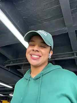 Snapshot of trianawhite chatting on 18, 2, 2025 trianawhite online show from 18, 2, 2025