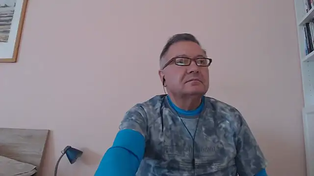 YOU6me online show from 29, 9, 2025