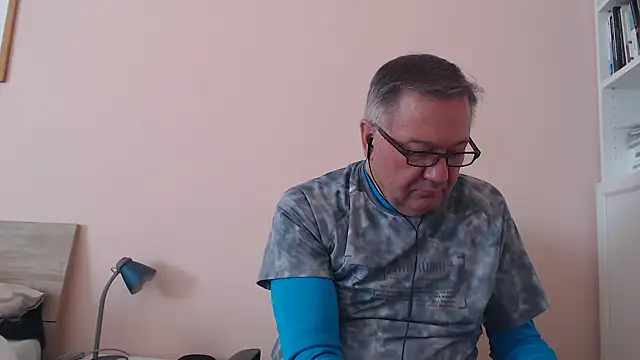 YOU6me online show from 2, 10, 2025