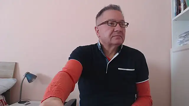 YOU6me online show from 22, 10, 2025