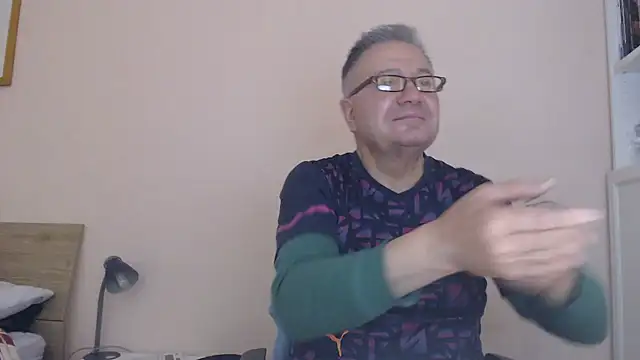 YOU6me online show from 28, 10, 2025