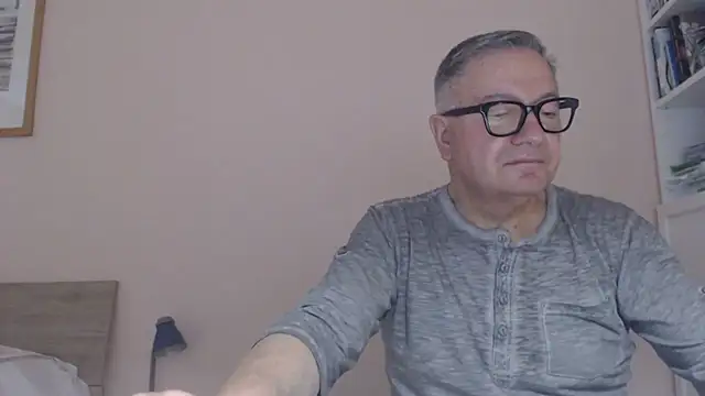 Snapshot of YOU6me chatting on 9, 7, 2026 YOU6me online show from 9, 7, 2026