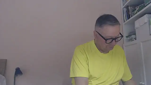 Snapshot of YOU6me chatting on 15, 7, 2026 YOU6me online show from 15, 7, 2026