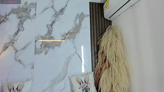 hannahill69 online show from 13, 3, 2026