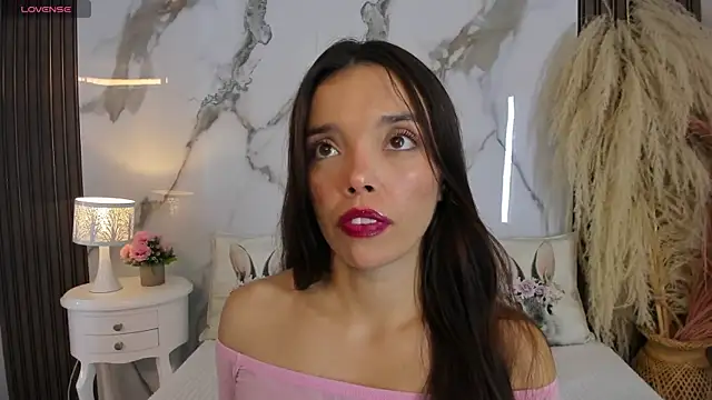 hannahill69 online show from 2, 4, 2026