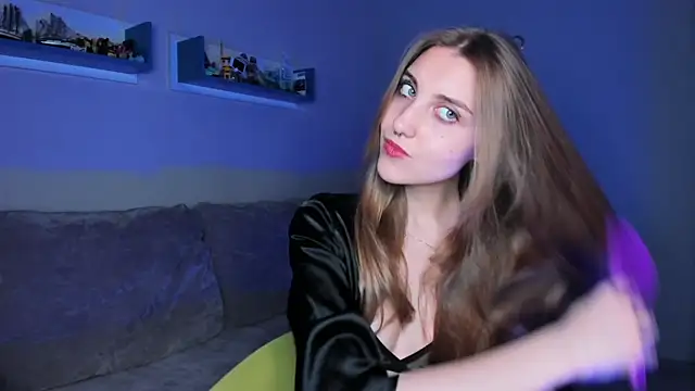 CassiaBlade1 online show from 7, 12, 2024