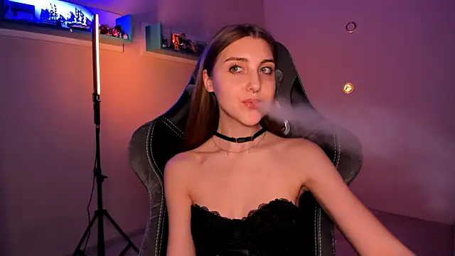 CassiaBlade1 online show from 10, 1, 2025