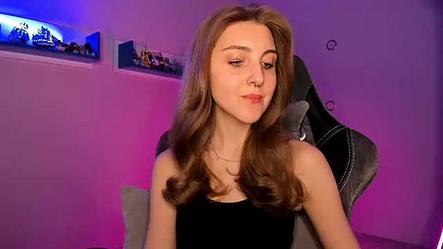 CassiaBlade1 online show from 15, 2, 2025