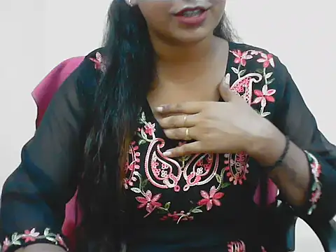 LovingPihu online show from 16, 7, 2026